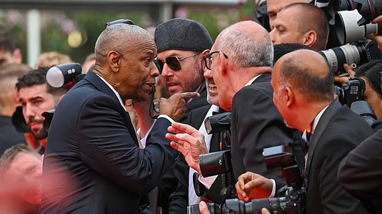 Ντένζελ Ουάσινγκτον: «Μην με αγγίζεις»