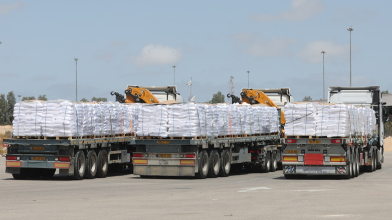 Το Ισραήλ ανακοίνωσε την είσοδο στη Γάζα 100 φορτηγών με ανθρωπιστική βοήθεια