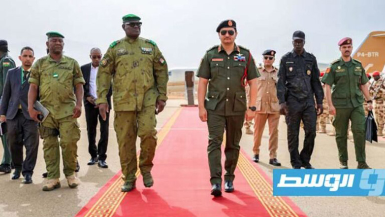 Ο Λίβυος στρατηγός Σαντάμ Χαφτάρ επισκέφτηκε τον Νίγηρα
