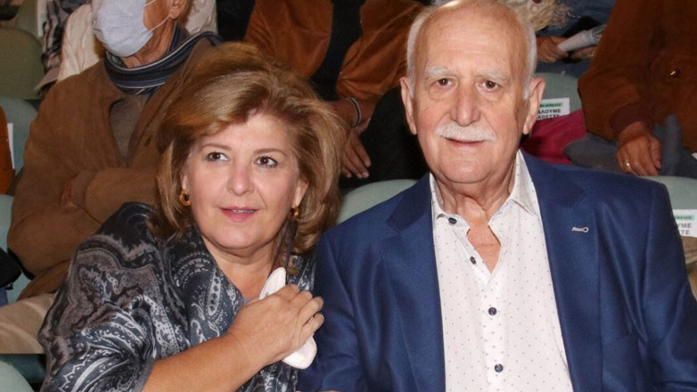 Γιώργος Παπαδάκης: Άφωνος με την έκπληξη της συζύγου του, Τίνας Παπαδέλη στον Νίκο Χατζηνικολάου