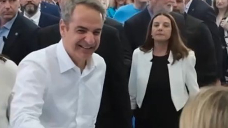 Ανάρτηση του Κυρ. Μητσοτάκη για τις Ημέρες Καριέρας της ΔΥΠΑ και το πρόγραμμα στήριξης επιχειρηματικότητας για άνεργους νέους