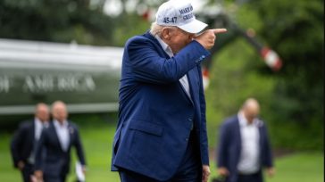 «Οι ΗΠΑ θέλουν να φτιάχνουν άρματα μάχης, όχι μπλουζάκια»