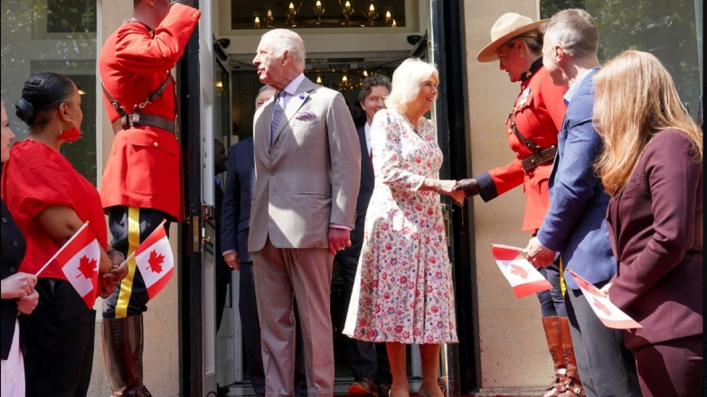 Η απάντηση του Καναδά, με Κάρολο, στον Τραμπ