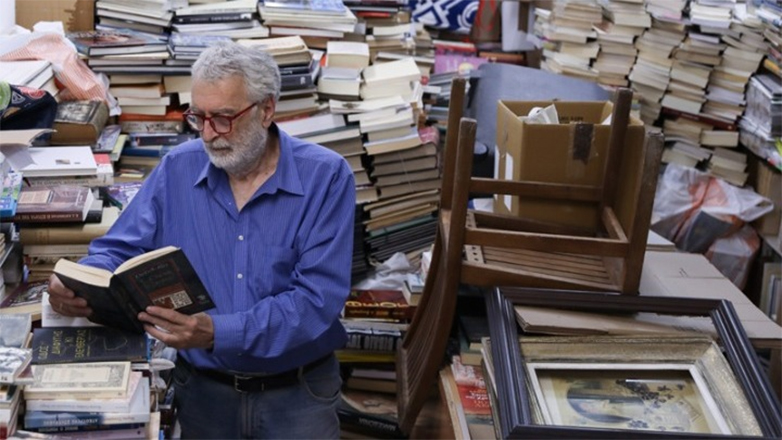 Έξι χρόνια λειτουργίας του παλαιοβιβλιοπωλείου των αστέγων – Πρόταση για την υλοποίηση ενός Φεστιβάλ Παλιού Βιβλίου