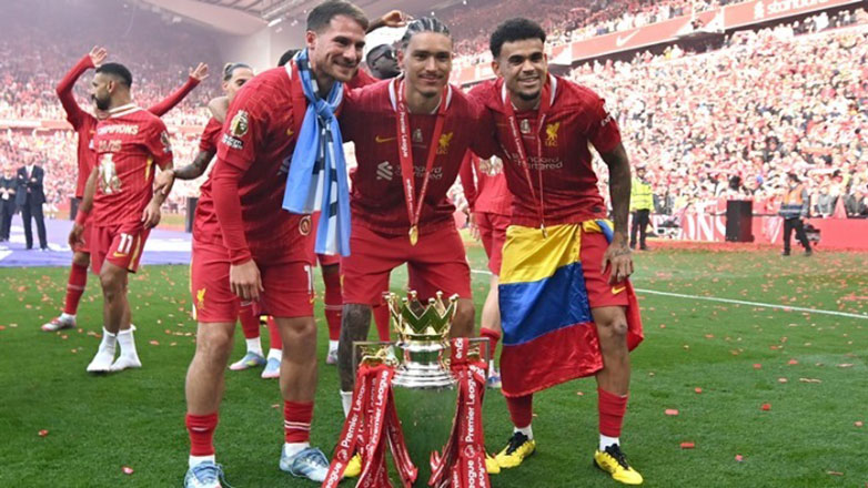 Τα αδέρφια Μακ Άλιστερ στέφθηκαν πρωταθλητές την ίδια μέρα σε διαφορετικές χώρες