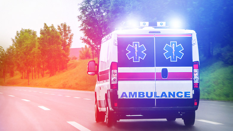 Θεσσαλονίκη: Πλήρωμα ιδιωτικού ασθενοφόρου έκλεψε καρδιογράφο από νοσοκομείο