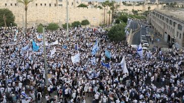 Ισραήλ: Άλλη μια πορεία για την «ημέρα της σημαίας» γεμάτη ρατσισμό και μίσος για τους Παλαιστίνιους