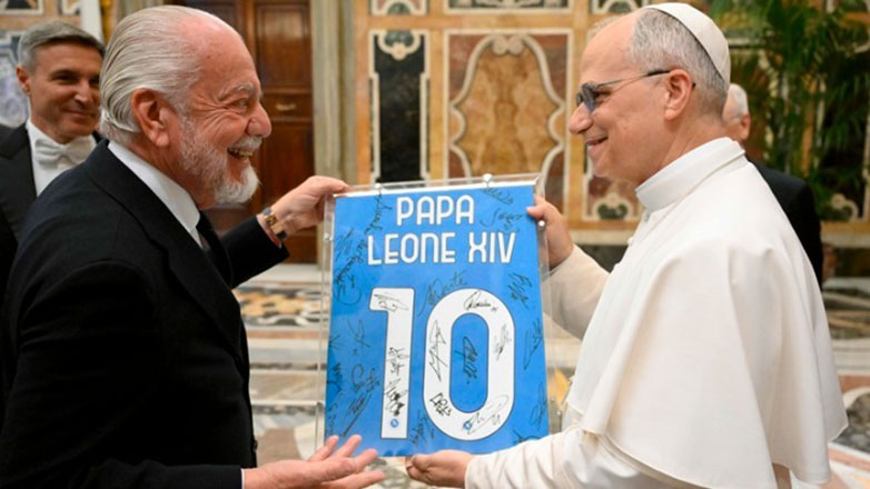 Ο Πάπας υποδέχθηκε τη Νάπολι στο Βατικανό: «Το Πρωτάθλημα το κερδίζει η… ομάδα»