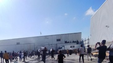 Γάζα: Λεηλάτησαν αποθήκη τροφίμων