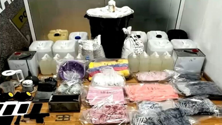 «Πότιζαν» μπλουζάκια με κοκαϊνη