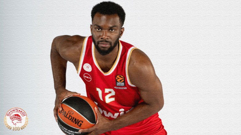 Ολυμπιακός: «Καμία σκέψη για λύση της συνεργασίας με τον Κίναν Έβανς»