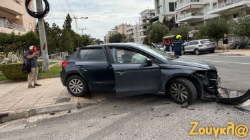 Τροχαίο στη Γλυφάδα μεταξύ τριών οχημάτων