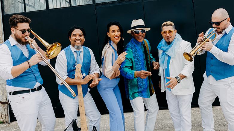 Rosanna Mailan Orchestra – Πάρτι έναρξης στην Πειραιώς 260