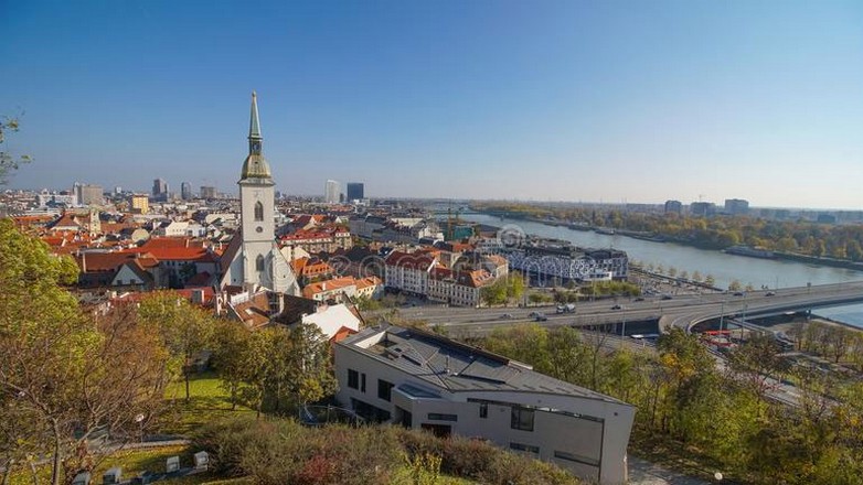 Σλοβακία: Ο διοικητής της κεντρικής τράπεζας κρίθηκε από δικαστήριο ένοχος για διαφθορά