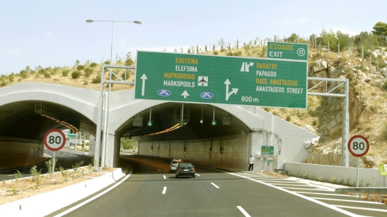 Έτρεχε με 191 χιλιόμετρα την ώρα στην περιφερειακή Υμηττού