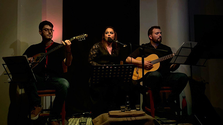 Sold out το αφιέρωμα στη Μαρινέλλα στις Βρυξέλλες με την Αναΐς Βάθη στο Art Base