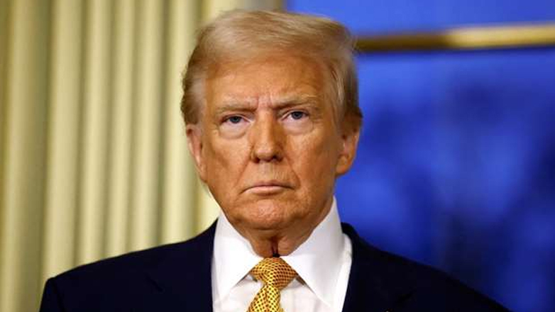 Τραμπ: Η Κίνα «παραβίασε πλήρως» τη συμφωνία με τις ΗΠΑ για τους δασμούς