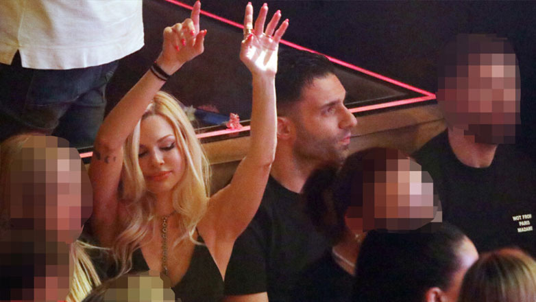 Βίκυ Κάβουρα – Γιώργος Τζαβέλλας: Βραδινή έξοδος στα μπουζούκια για το ζευγάρι – Φωτογραφίες