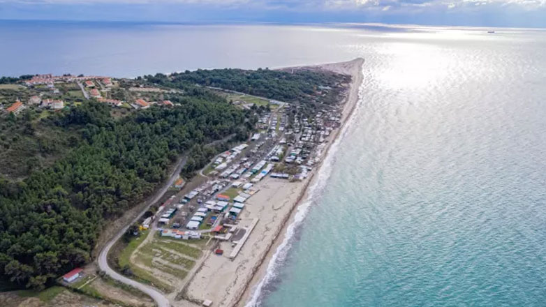 Ενδιαφέρον από 11 επενδυτικά σχήματα για την «Ακτή και Camping Ποσειδίου Καλάνδρας» Χαλκιδικής