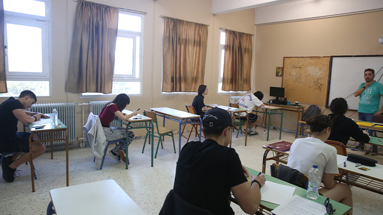 Πανελλαδικές 2025: Εξετάσεις στα Νέα Ελληνικά σήμερα για τους υποψήφιους από ΕΠΑΛ