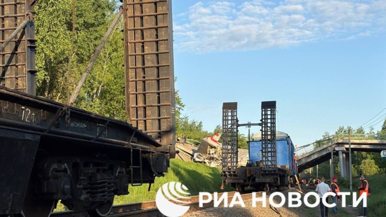 Ρωσία: Από εκρήξεις η κατάρρευση στις δύο γέφυρες