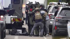 FBI: «Στοχευμένη τρομοκρατική επίθεση» στο Κολοράντο – Άνδρας πέταξε μολότοφ σε διαδηλωτές