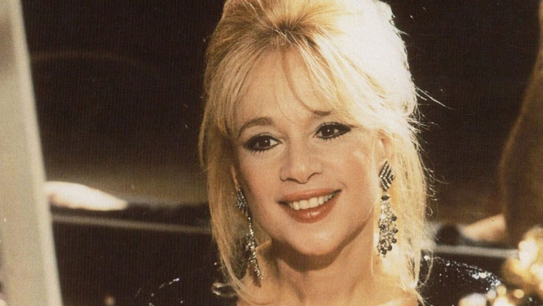 Αλίκη Βουγιουκλάκη: Πωλείται για δεύτερη φορά το θρυλικό της σπίτι στο Κολωνάκι – Η απίστευτη τιμή εκκίνησης Αλίκη Βουγιουκλάκη: Πωλείται για δεύτερη φορά το θρυλικό της σπίτι στο Κολωνάκι – Η απίστευτη τιμή εκκίνησης