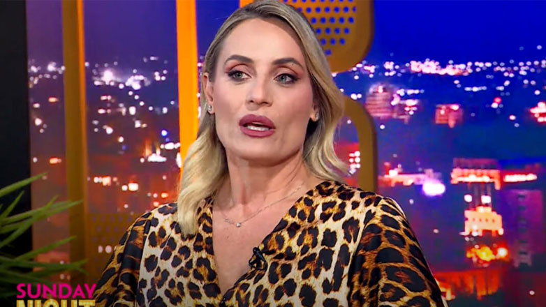 Ελεονώρα Μελέτη για Θοδωρή Μαροσούλη: «Μετά τη γέννηση της κόρης μας αντιλήφθηκε ότι δεν ήμουν καλά και ζήτησε βοήθεια» Ελεονώρα Μελέτη για Θοδωρή Μαροσούλη: «Μετά τη γέννηση της κόρης μας αντιλήφθηκε ότι δεν ήμουν καλά και ζήτησε βοήθεια»