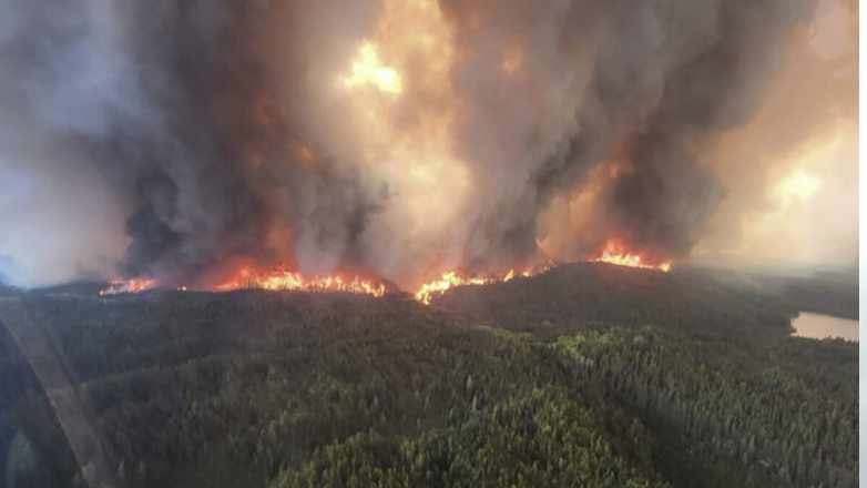 Καναδάς: Δεκάδες πυρκαγιές συνεχίζουν να καίνε παρθένα δάση