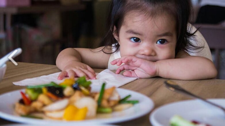 Οι υγιεινές διατροφικές συνήθειες εδραιώνονται από τον πρώτο χρόνο ζωής Οι υγιεινές διατροφικές συνήθειες εδραιώνονται από τον πρώτο χρόνο ζωής