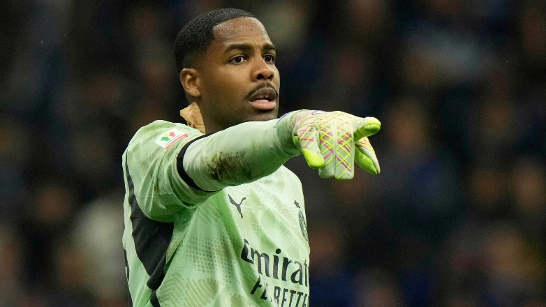 Ενδιαφέρον από Τσέλσι και Μάντσεστερ Γιουνάιτεντ για τον Μενιάν