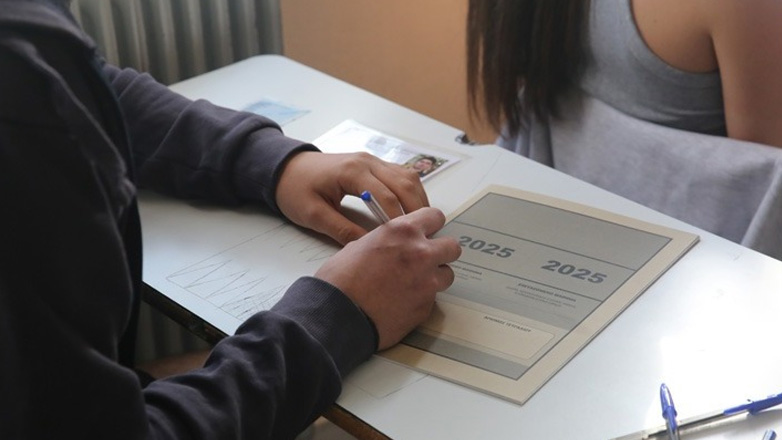 Πανελλαδικές 2025: Σε Λατινικά, Χημεία και Πληροφορική εξετάζονται σήμερα οι υποψήφιοι των ΓΕΛ