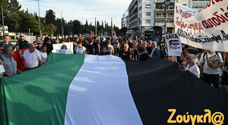 «Πλημμύρισε» από αλληλεγγύη για τη Γάζα το Σύνταγμα