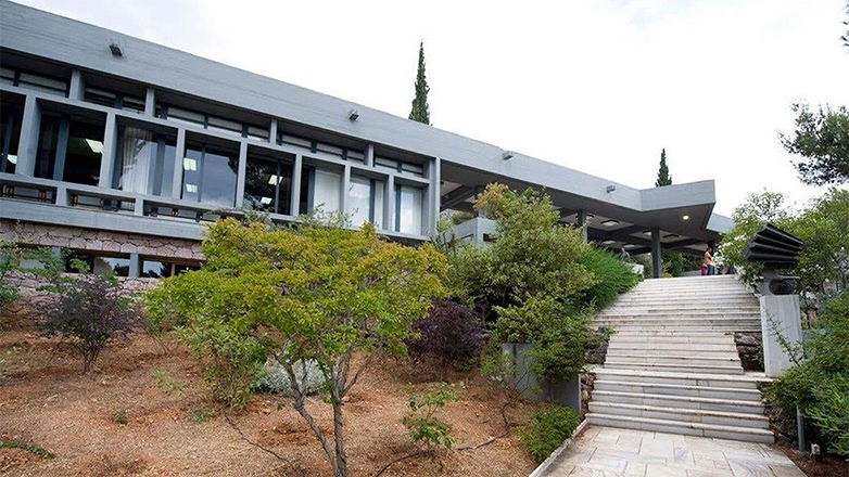 ΥΠΠΟ: Δωρεά η μελέτη καθολικής αξιοποίησης του Ευρωπαϊκού Πολιτιστικού Κέντρου Δελφών