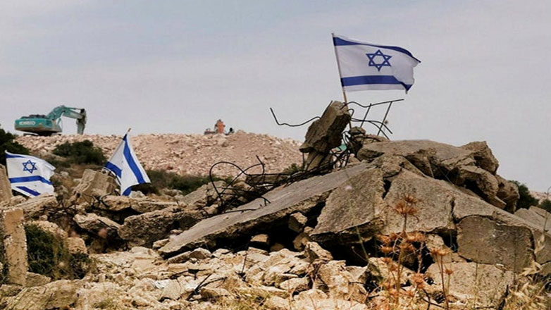 Μια παλαιστινιακή πόλη υφίσταται διπλή καταστροφή μετά από τρομοκρατική επίθεση