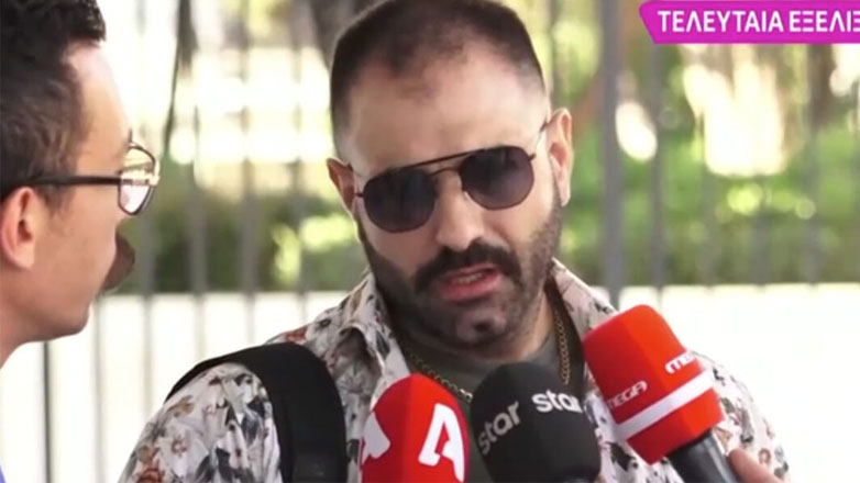 Ξεσπά ο Γιώργος Καρκάς έξω από το δικαστήριο: «Δεν ανέφερα τον Τσαρούχα για να τον κρεμάσουμε στα μανταλάκια»