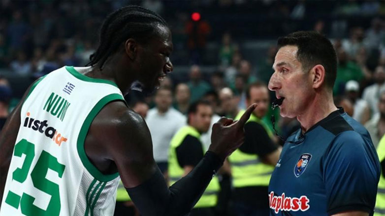 Καταγγελία του Ολυμπιακού στον Κέντρικ Ναν: «Επιτέθηκε και προσπάθησε να χτυπήσει τον διαιτητή κ. Γιώργο Θεωνά»