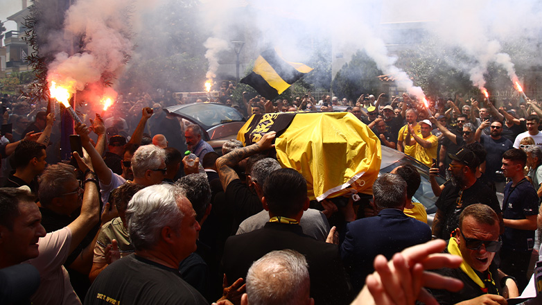 Μήτσο γειά σου, ήρθαν τα παιδιά σου