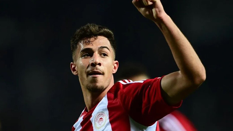 Κλείνει ο Κωστούλας στην Μπράιτον