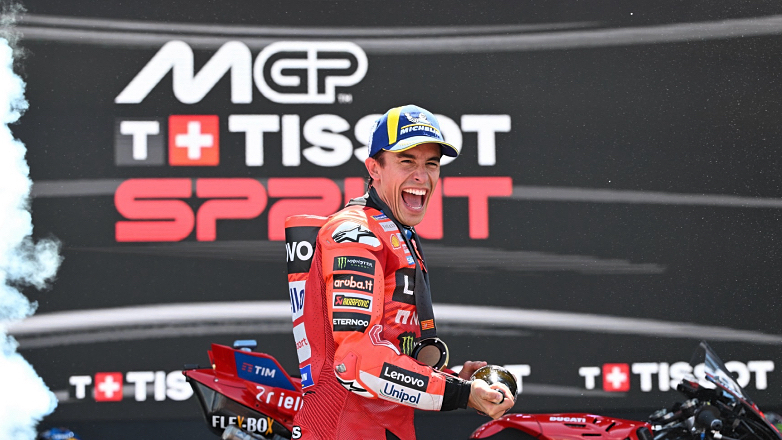 Ο Marc Marquez κατακτά την 1η θέση στον Αγώνα MotoGP Sprint στην Aragon