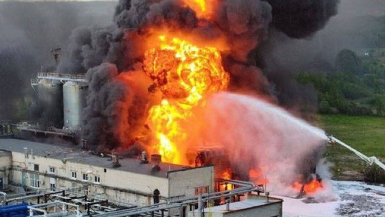 Ρωσία: Πυρκαγιά από ουκρανικό πλήγμα σε εργοστάσιο χημικών στην Τούλα