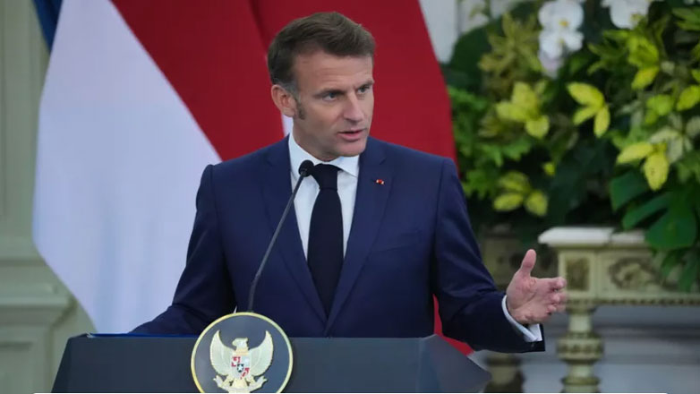 Μακρόν: «Πρέπει να είμαστε ασυμβίβαστοι όταν απειλείται η εδαφική κυριαρχία εταίρων όπως η Ελλάδα και η Κύπρος»