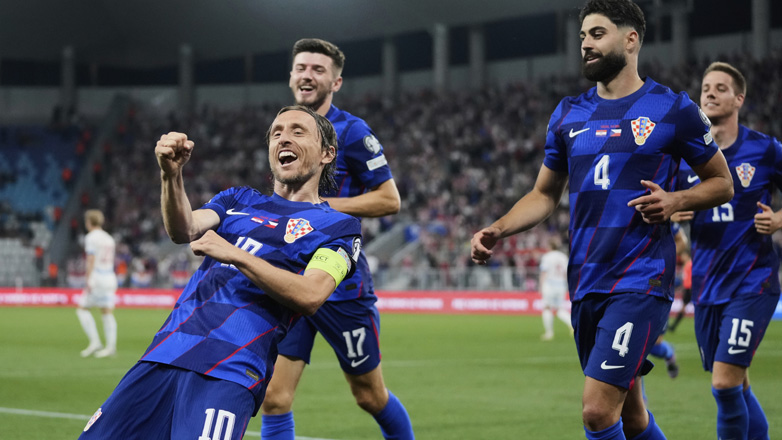 «Φωτιά» η Κροατία, 5-1 την Τσεχία