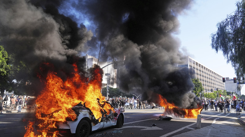 700 πεζοναύτες θα αναπτυχθούν στο Λος Άντζελες