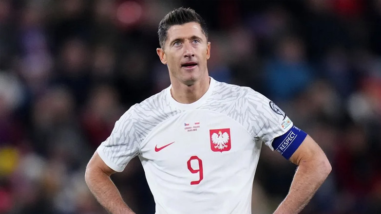 Πολωνία: Ο Λεβαντόφσκι δεν αγωνιστεί ξανά στην Εθνική με προπονητή τον Πρόμπιερζ