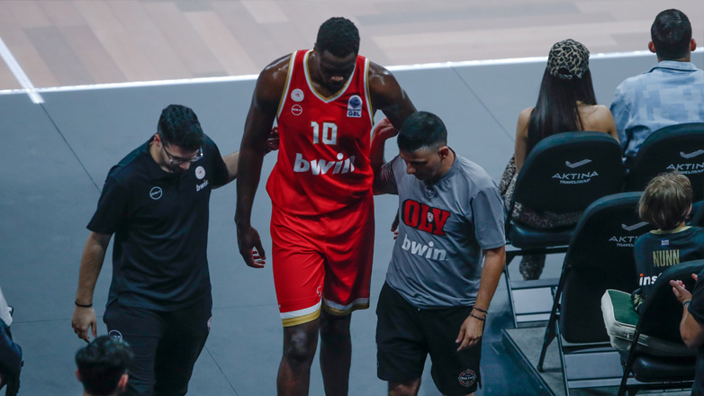 Ολυμπιακός: Στη Μαδρίτη για να χειρουργηθεί ο Μουσταφά Φαλ