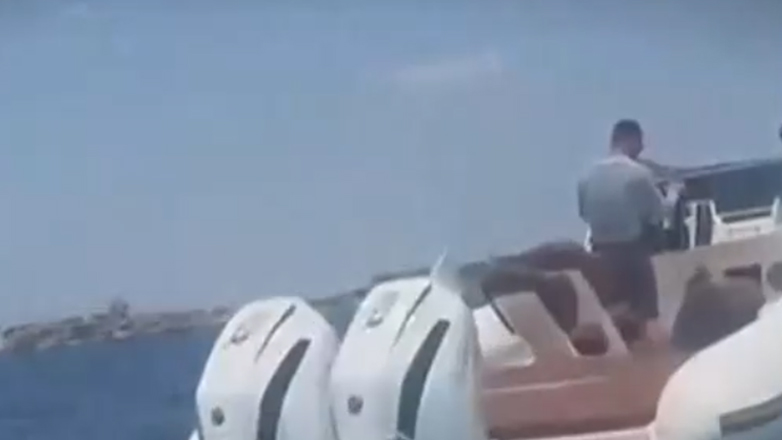 Βούλα: Σοβαρός τραυματισμός γυναίκας από πτώση ταχύπλοου σε βράχια