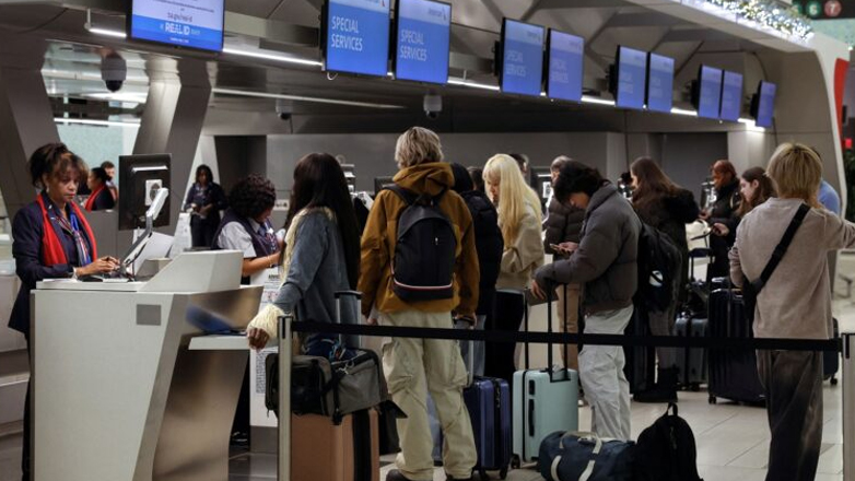 Σε ισχύ από σήμερα η απαγόρευση εισόδου στις ΗΠΑ για τους πολίτες 12 χωρών