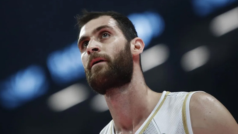 Το πρωί της Τετάρτης στην Κωνσταντινούπολη ο Παπαγιάννης για να υπογράψει με την Εφές