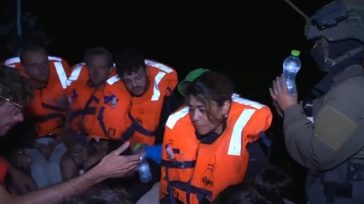 Στο αεροδρόμιο του Τελ Αβίβ οι ακτιβιστές του ιστιοφόρου Madleen – Το Ισραήλ προχωρά σε απελάσεις